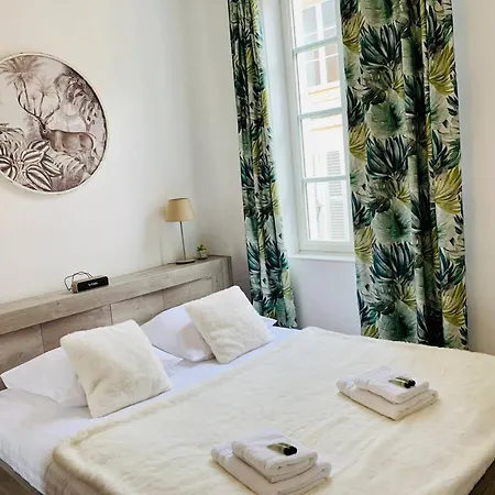 Apartment Le Grand Cloutiers - Plein Centre - Wifi *